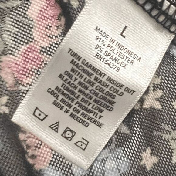 Aeropostale Floral Blouse Top Size Large Sheer Black with Multicolored Flowers - Picture 6 of 7